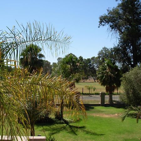 Oudtshoorn Guest House Exterior photo